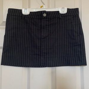 Pin striped black mini skirt